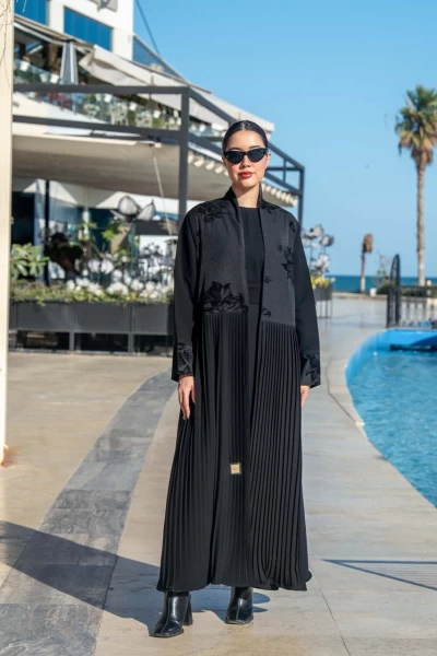 Crepe and pleated abaya with printed cotton velvet IB267